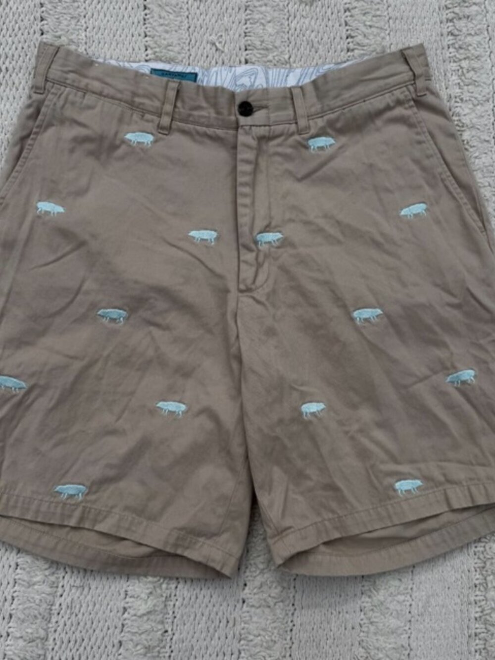 Castaway Nantucket Island Khaki Shorts Embroidered Pigs Teal Men’s Size 33 8.5"